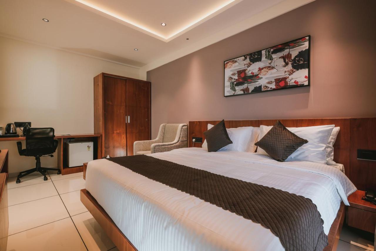 Fortview Suites Kasaragod Luaran gambar