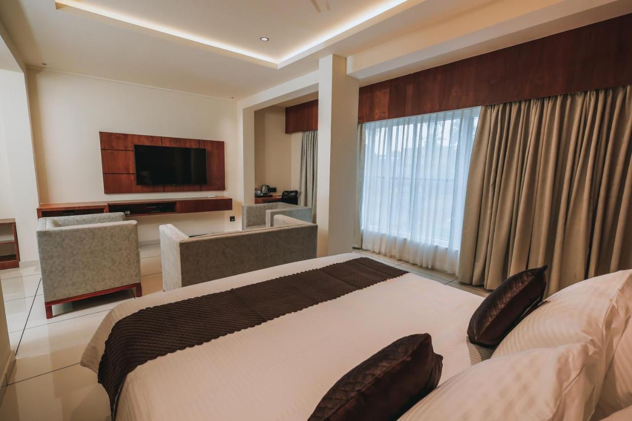 Fortview Suites Kasaragod Luaran gambar